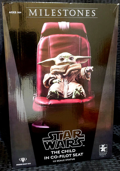 Gentle Giant Star Wars The Mandalorian The Child in Chair 1/2 Scale Statue
