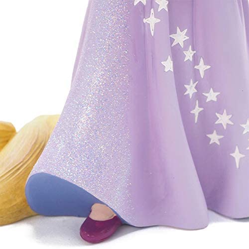 Disney Showcase Couture de Force Holiday Rapunzel and Pascal Figurine