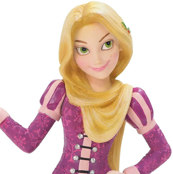 Disney Showcase Couture de Force Holiday Rapunzel and Pascal Figurine