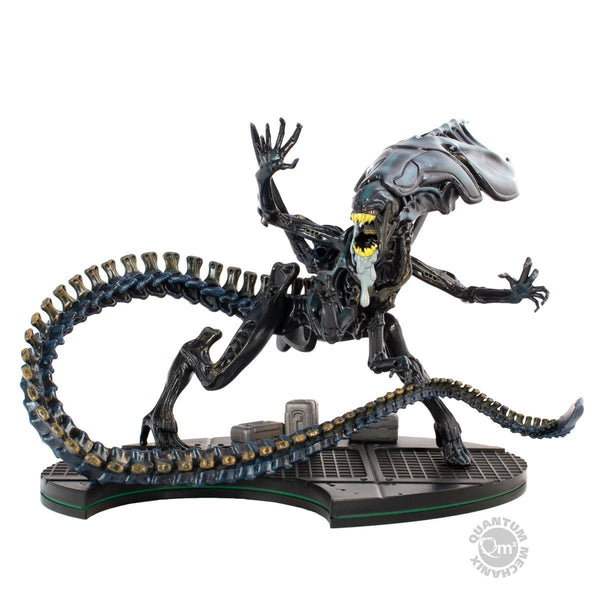 Quantum Mechanix Aliens Alien Queen Q-Fig Max Elite Figure