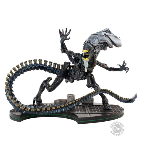 Quantum Mechanix Aliens Alien Queen Q-Fig Max Elite Figure
