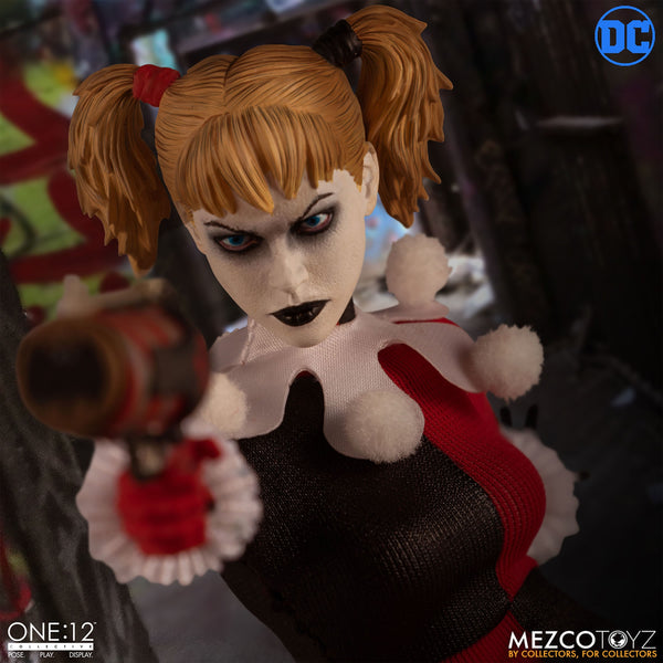 Mezco One:12 Collective Harley Quinn Deluxe Action Figure, Marvel- Have a Blast Toys & Games