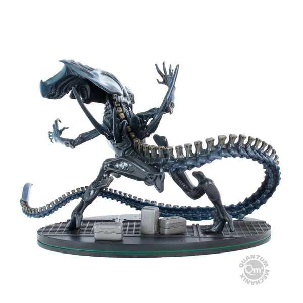 Quantum Mechanix Aliens Alien Queen Q-Fig Max Elite Figure