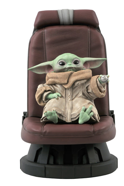 Gentle Giant Star Wars The Mandalorian The Child in Chair 1/2 Scale Statue