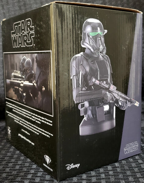 Gentle Giant Star Wars Mandalorian Death Trooper 1/6 Scale Bust