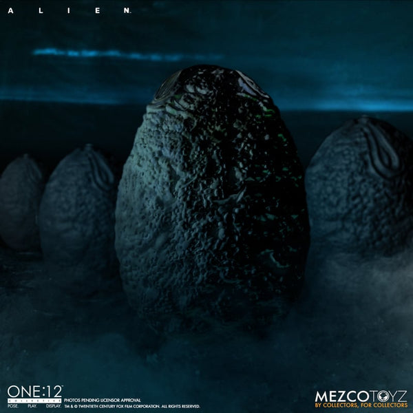 Mezco One:12 Collective Alien Action Figure