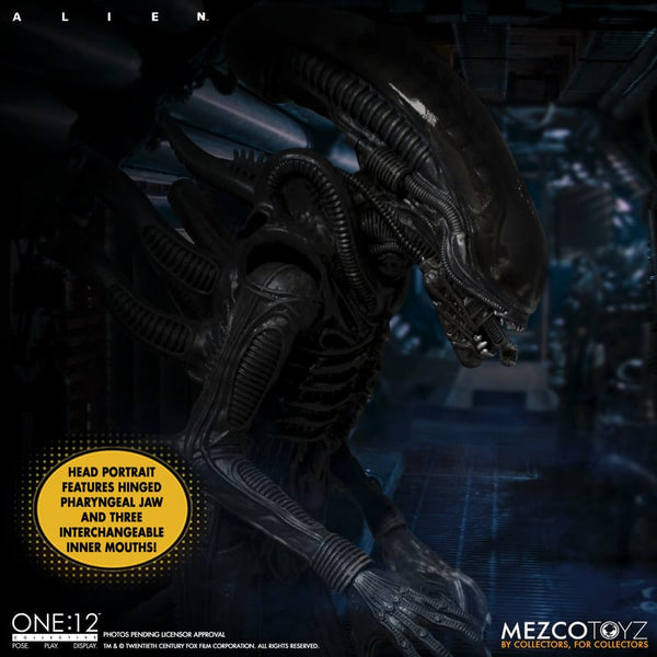 Mezco One:12 Collective Alien Action Figure